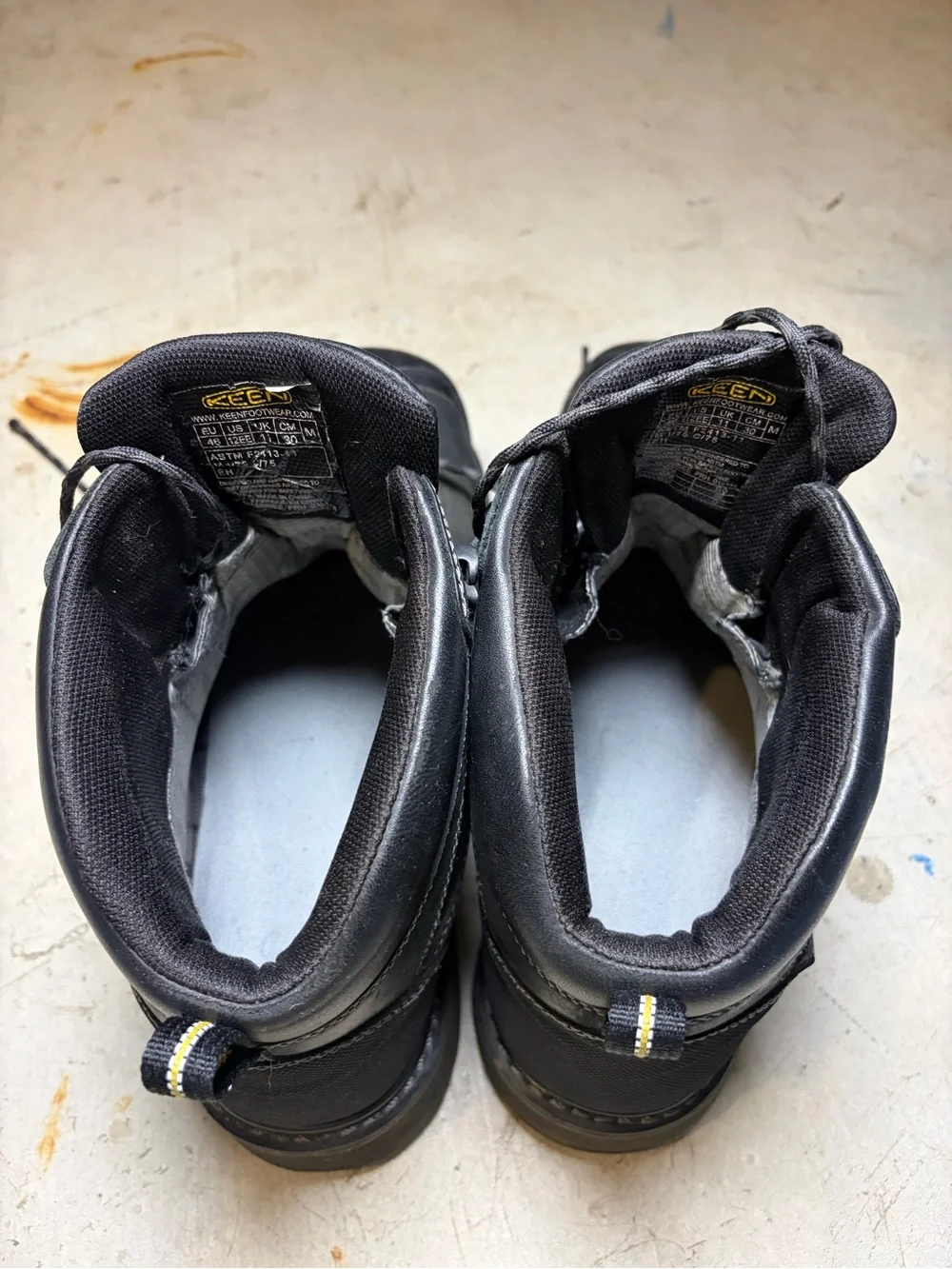Keen Men's Black Lace-Up Work Boots with Yellow Accents